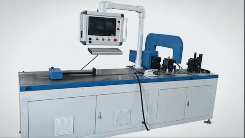 Servo-hydraulic busbar bending machine used for closed-loop drive comparison
